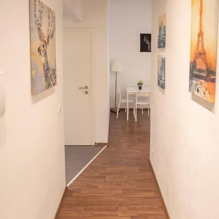 Center I 24h Self-check-in Apartment Innsbruck